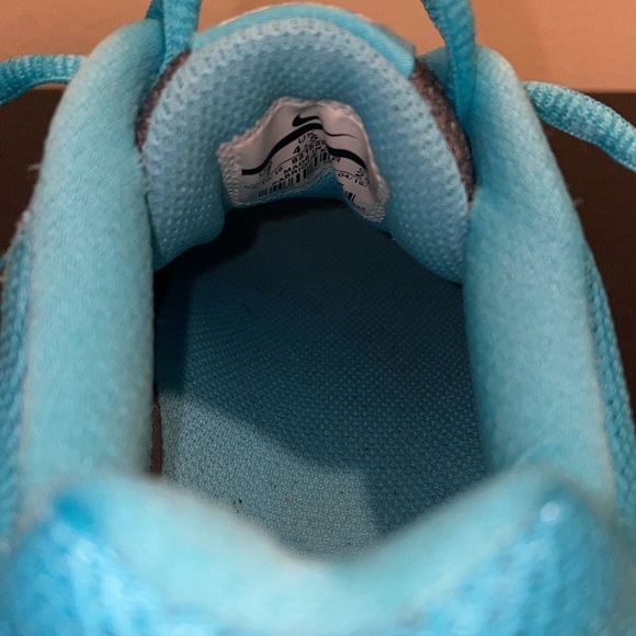 Nike Dart XII Florescent Blue/Hot Pink Running sneakers. Size 7. EUC - Picture 6 of 9